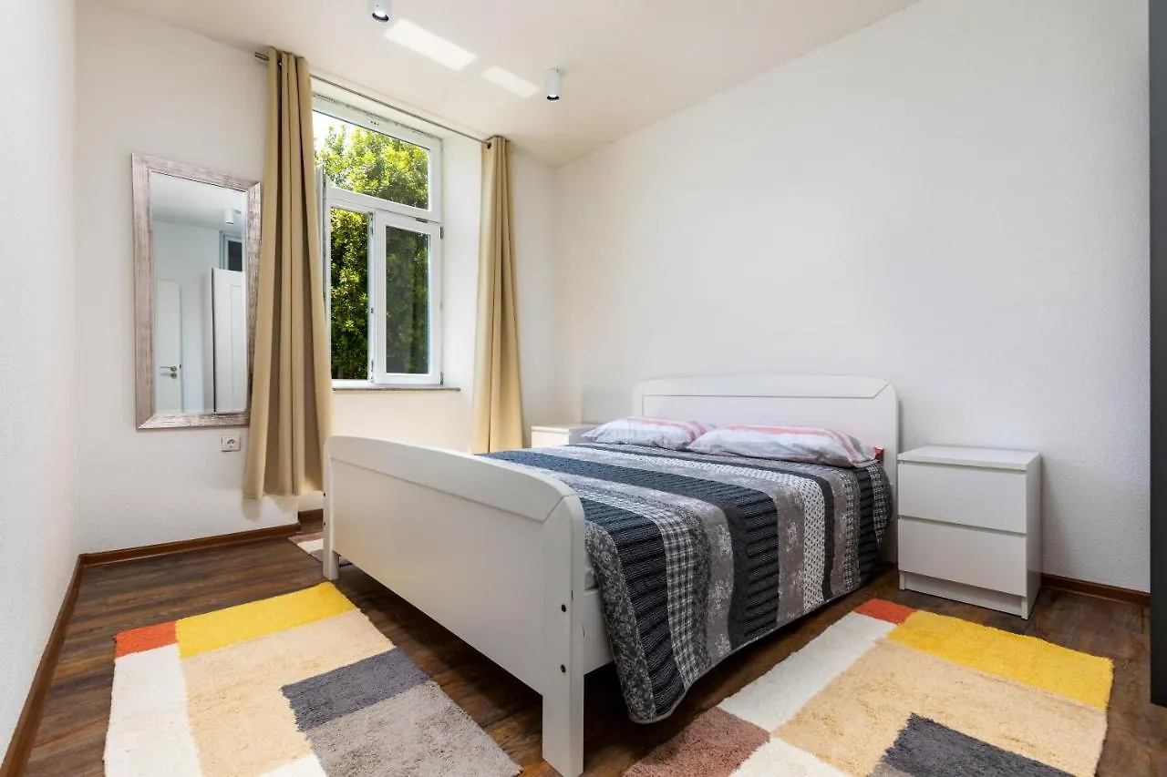 Apartments Smaila 1729 Pula 0*,  Croatia