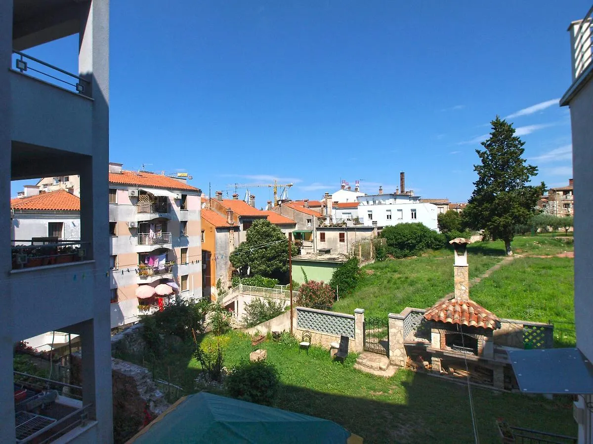 Apartments Smaila 1729 Pula Croatia